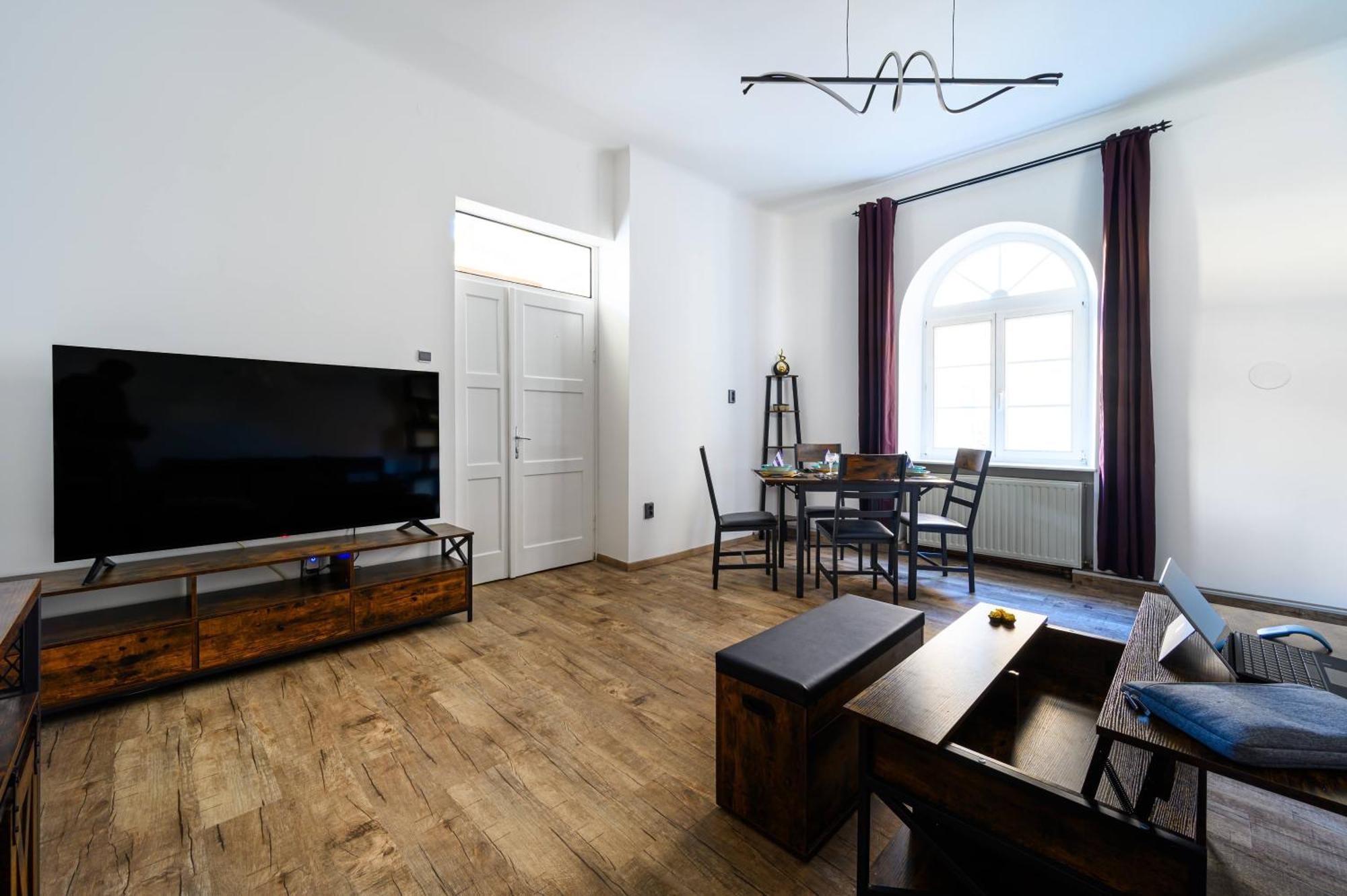 Top At Park, Das Luxurioese Appartement Mit Terrasse Und Parkplatz Im Herzen Von Graz Exterior photo