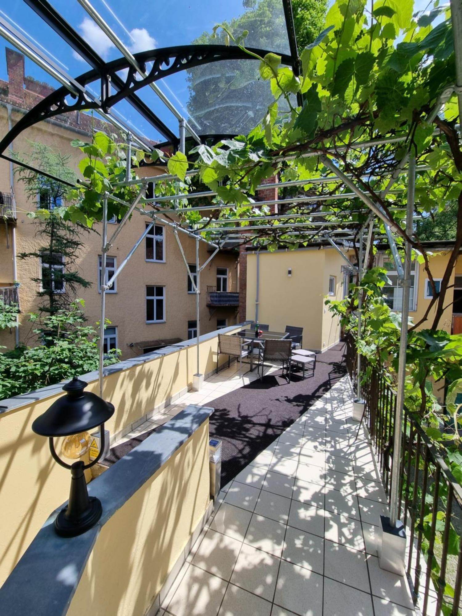 Top At Park, Das Luxurioese Appartement Mit Terrasse Und Parkplatz Im Herzen Von Graz Exterior photo